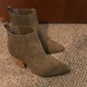 Marc Fisher Booties (8)